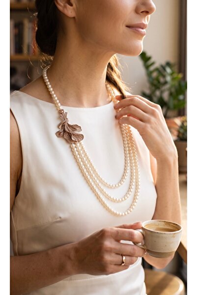 FAYRA ACCESSORIES Zirkon Taşlı Çiçek Buketi Figürlü İnci Kolye