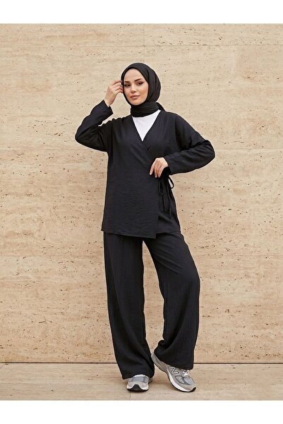 Foremia Side-Tie Strawberry Suit - Black