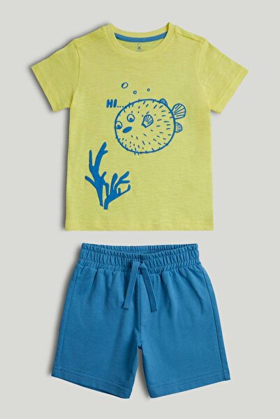 MOTHERCARE طقم تي شيرت وشورت بتصميم سمكة المنتفخة