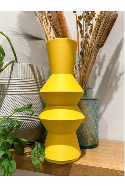 Mayah Concept Geometric Modern Decorative Vase