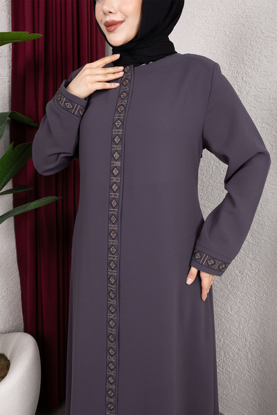 BYH MODA Dynasty Embroidered Stone Decorated Mother's Ferace