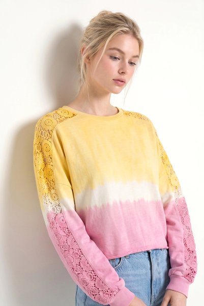 Alexa Dash Bisiklet Yaka Brode Detaylı Rahat Kesim Batik Desenli Crop Sweatshirt