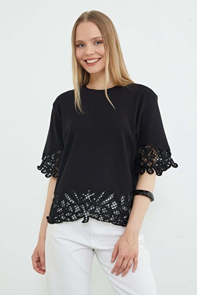Fulla Moda Lace Detailed Crew Neck Casual T-Shirt