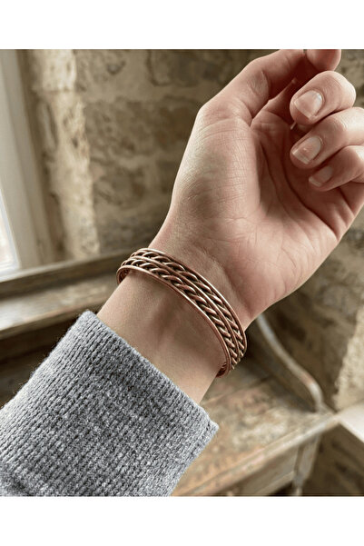 FM 💎   Premium Cuff Design with Twisted Detail Pure Copper Bracelet — Natura...