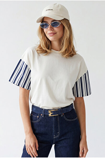 Olalook Women's White Navy Blue Cotton T-Shirt with Sleeve Garnish Tsh-19001001