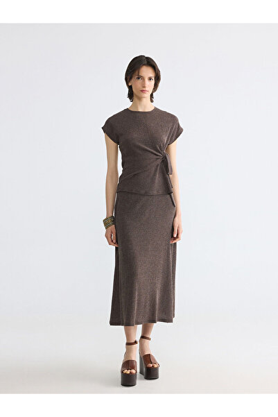 LC Waikiki Nevavm Textured Flared Skirt with Elastic Waist and Difference in ...