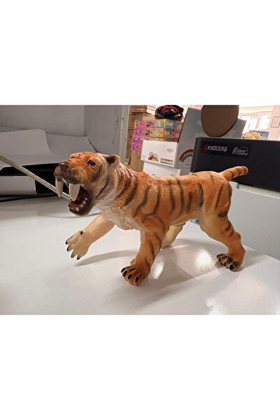 Kayra Plastik Oyuncak Büyük Boy Hayvan Smilodon Kaplan 17 cm
