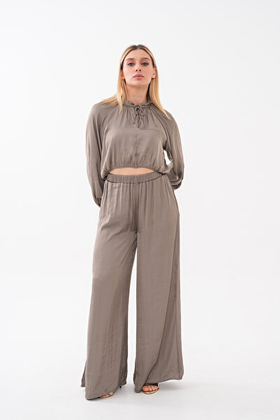 Vinales Women's Lace Detailed Comfortable Fit Wide Leg Two-Piece Set