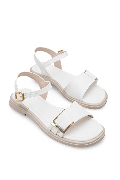 UBEYD beyaz rengi Kadın Metal Tokalı Günlük Comfort Sandalet