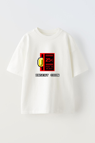 Anetos Insert Coin_1 Tricou supradimensionat alb din bumbac, cu imprimeu frontal