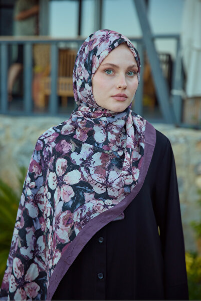 Lainafit Patterned Shawl