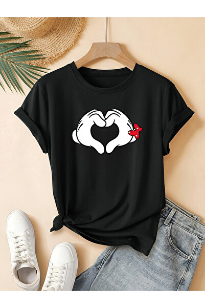 121 Women's Fashionable Cute Bright Heart Hand Gesture Cartoon Print Short Sl...
