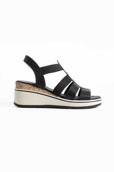 Siena Shoes Дамски сандали Senvia от естествена кожа с еластична лека подметк...