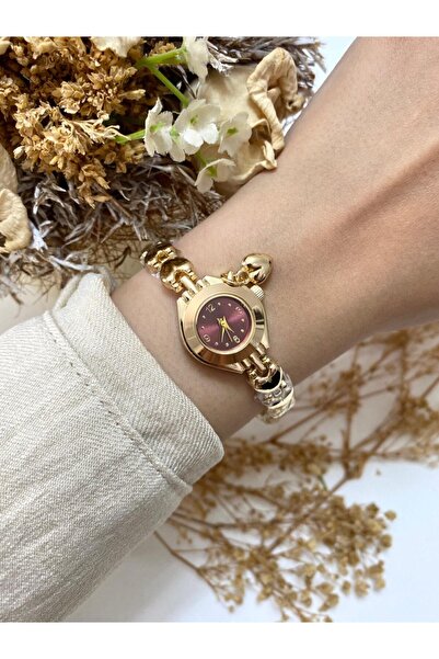 Mazzy ساعة يد نسائية من Minimal Pinterest Kalpli Charm Gold بقرص أحمر داكن