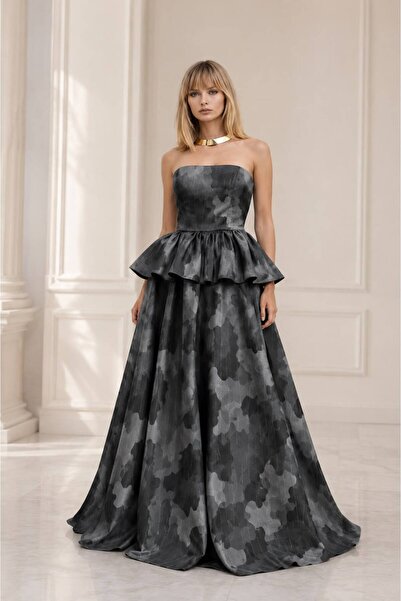 UNTIMELY Amorphous Camouflage Patterned Poplin Strapless Top & Skirt Set