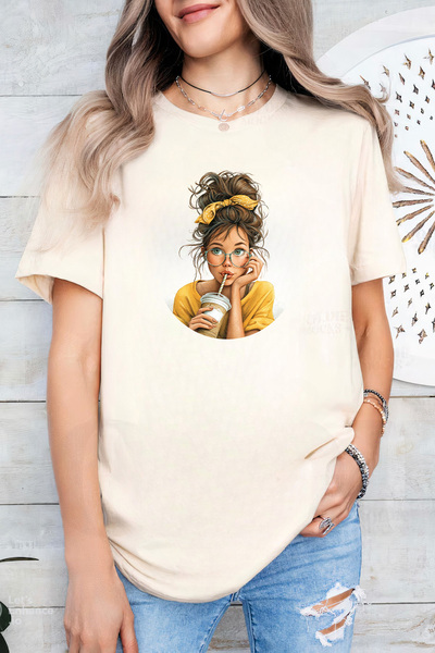 Sarah's Boutique Women's T-shirt – 100% cotton – Sip Girl