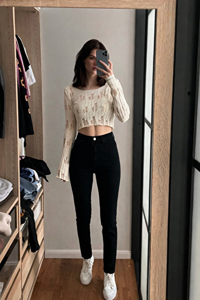 XRAY JEANS بنطلون جينز نسائي ضيق بخمسة جيوب باللون الأسود من ماركة Mom Fit