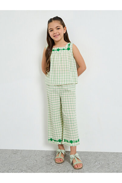 Styli Girls Green Checkered Top and Pants Set