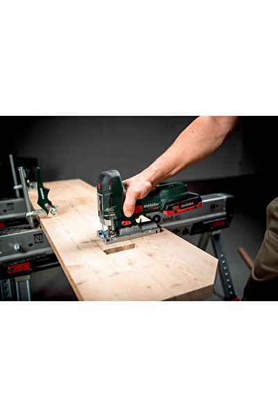 Metabo MAȘINĂ DE TĂIAT FĂRĂ FIABĂ 18V ST 18 L 130 BL 0*AH 601054840