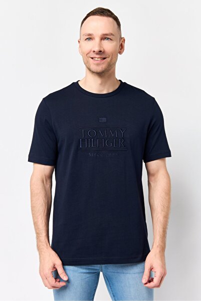 Tommy Hilfiger قمصان رجالية