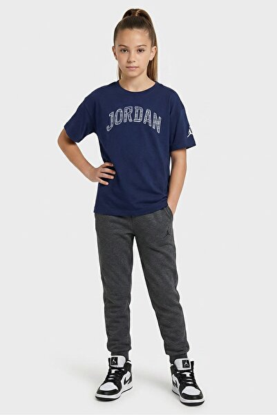 Nike Kids Girl Sportswear Fit Short Sleeve Outdoor T-Shirt, Navy