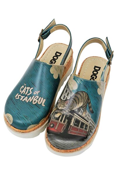 Dogo Women's vegan leather turquoise chunky sole sandals - tram nap design