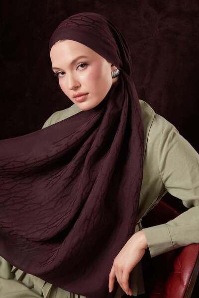 Levidor Plum Spiral Pattern Naia Jacquard Shawl