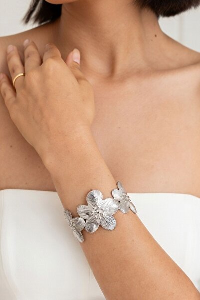 RMY MODA Women's Silver Floral Patterned Vintage-Inspired Cuff Bracelet