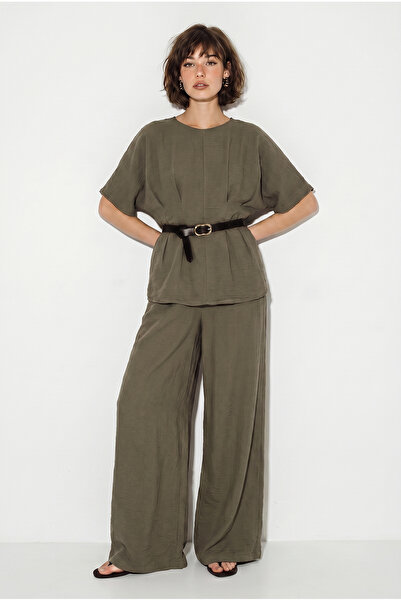 Bianco Lucci Women's Waist Belt Detailed Blouse Pocket Detailed Loose Trouser...
