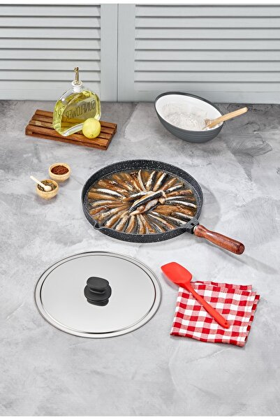 Cosiness Granite Cast Iron Fish Pan with Lid 34 Cm.