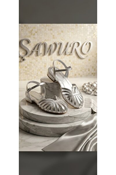 ŞAWURO Caged Toe with Ribbed Striped Braided Tape