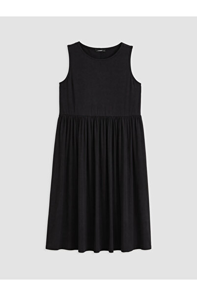 LC Waikiki Lcwaikiki Curve Black Plus Size Crew Neck Pleated Dress