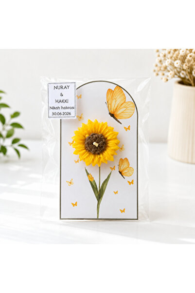 MİLE CONCEPT Kişiye Özel İsimli, Etiketli Ayçiçeği Mum Nikah Nişan Söz Hediye...