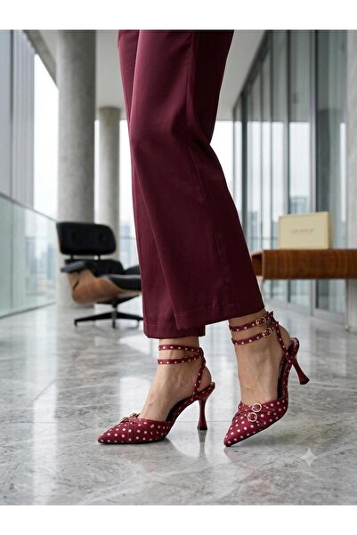 AZR Pointed Patterned Shoes with Buckle Detail and Heels