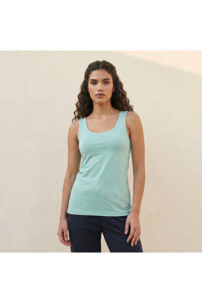 FAV Basic Regular Fit Tank Top with Scoop Neck