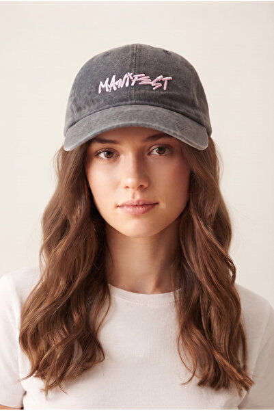 Sue Design "MANİFEST" Nakışlı Vintage Kırmızı Kep - Yıkanmış Görünümlü Unisex...