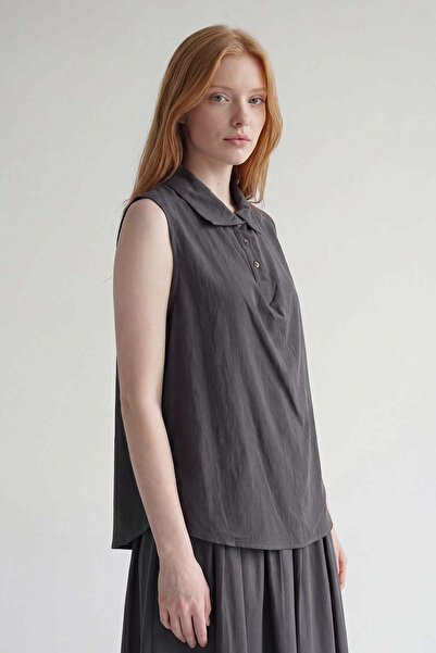Levidor Gray Polo Collar Cotton Blouse