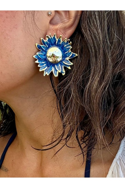 Merishe Jewerly أقراط ذهبية اللون مطلية بالمينا على شكل زهرة الشمس مضادة للحس...
