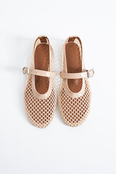 DUXAL SHOES حذاء ماري جين نسائي من أيلة مزود بإبزيم شبكي
