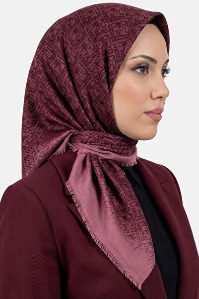hadiora وشاح نسائي وردي اللون بنمط حروف مزخرفة