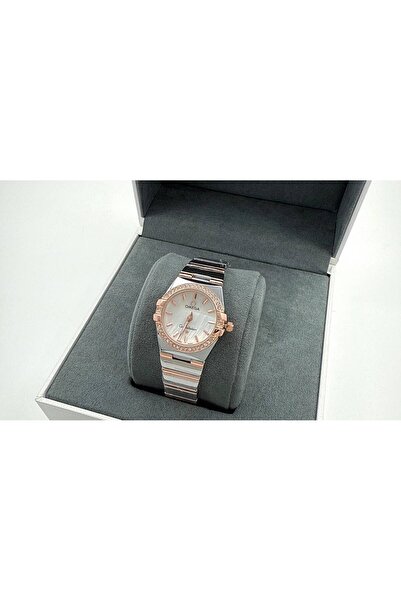 watchee Master quality watch for ladies. (Women)