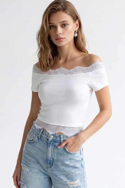 Hiccup MIXRAY Top Crop Slim Fit Cu Broderie Și Decolteu Bărcuță