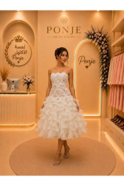 genric A Dress That Embodies Luxury with a Sophisticated Design and Meticulou...