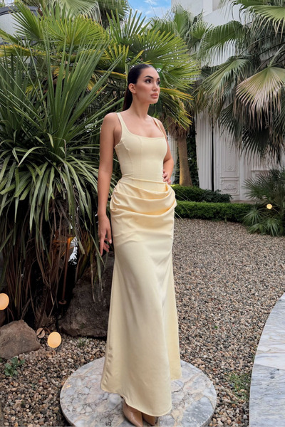 Sindimoda Elinda Askılı Sırt Bağcık Detay Midi Elbise 221813