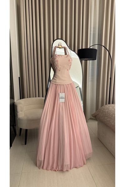 Nareen Fashion Soft Pink Gown with Elegant Embroidery and a Flowing Pleated S...