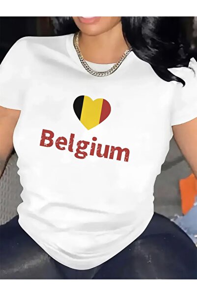 En22 تي شيرت خفيف الوزن ومتين بأكمام قصيرة يتميز بتصميم على شكل قلب مستوحى من...