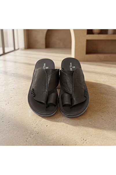 Chyfly Men's Leather Toe Loop Sandals Summer Soft Sole Slippers Casual Beach ...