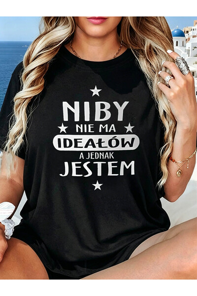 01THEONE تي شيرت نسائي بعبارة "NIBY NIE MA IDEAŁÓW" مع اقتباس مضحك - بلوزة بأ...