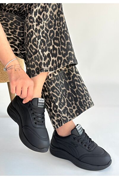 Generic Brand Yejja Black Leather Lace-Up Sneakers