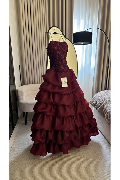 Nareen Fashion فستان سهرة فاخر باللون البرغندي، بتصميم أنيق يجمع بين الفخامة ...